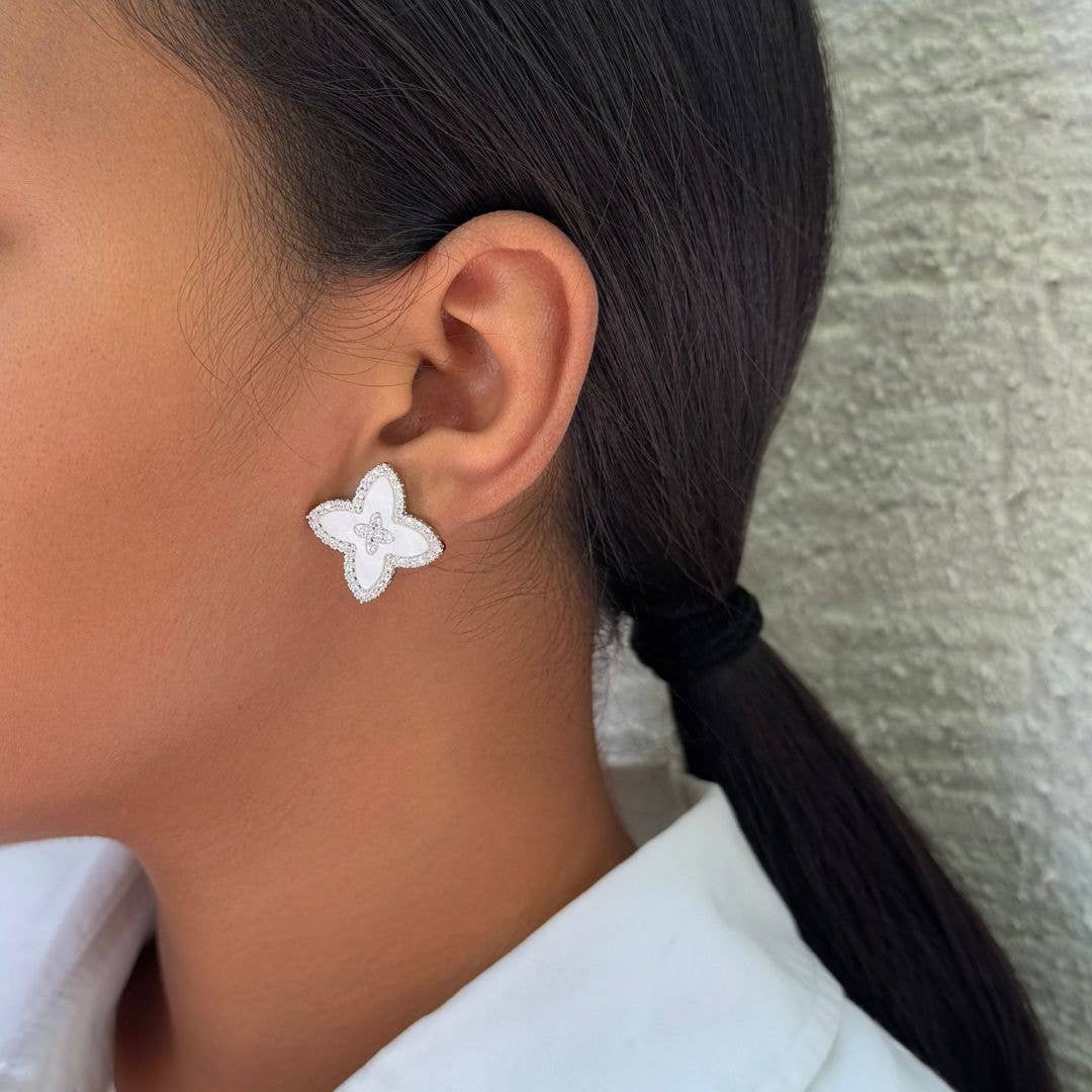 Flea flower statement: Silver