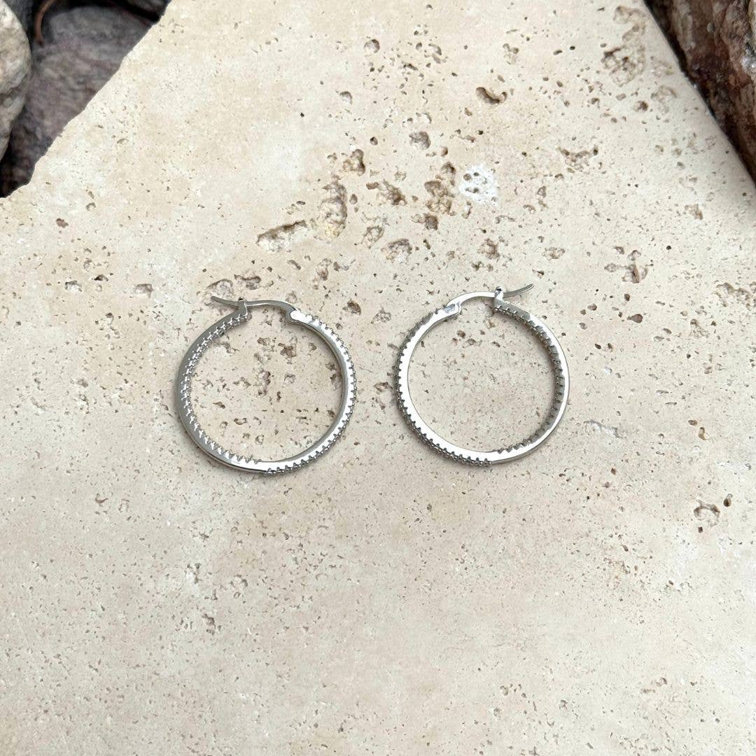 Boucles d'oreilles créoles infini plaquées argent avec zircones cubiques (CZ)